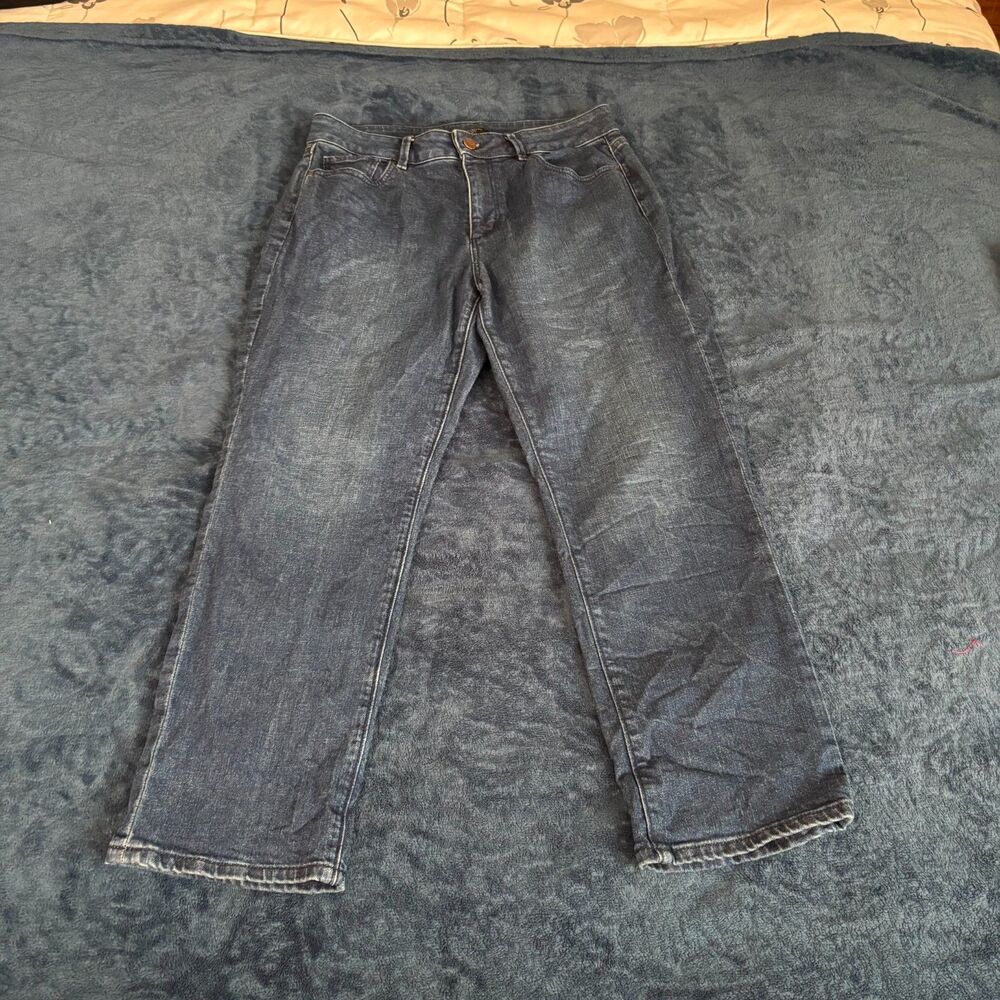 Anne taylor factory petite blue denim straight leg cut jeans sze 6p